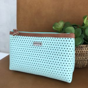 Necessaire básica p perfurada verde